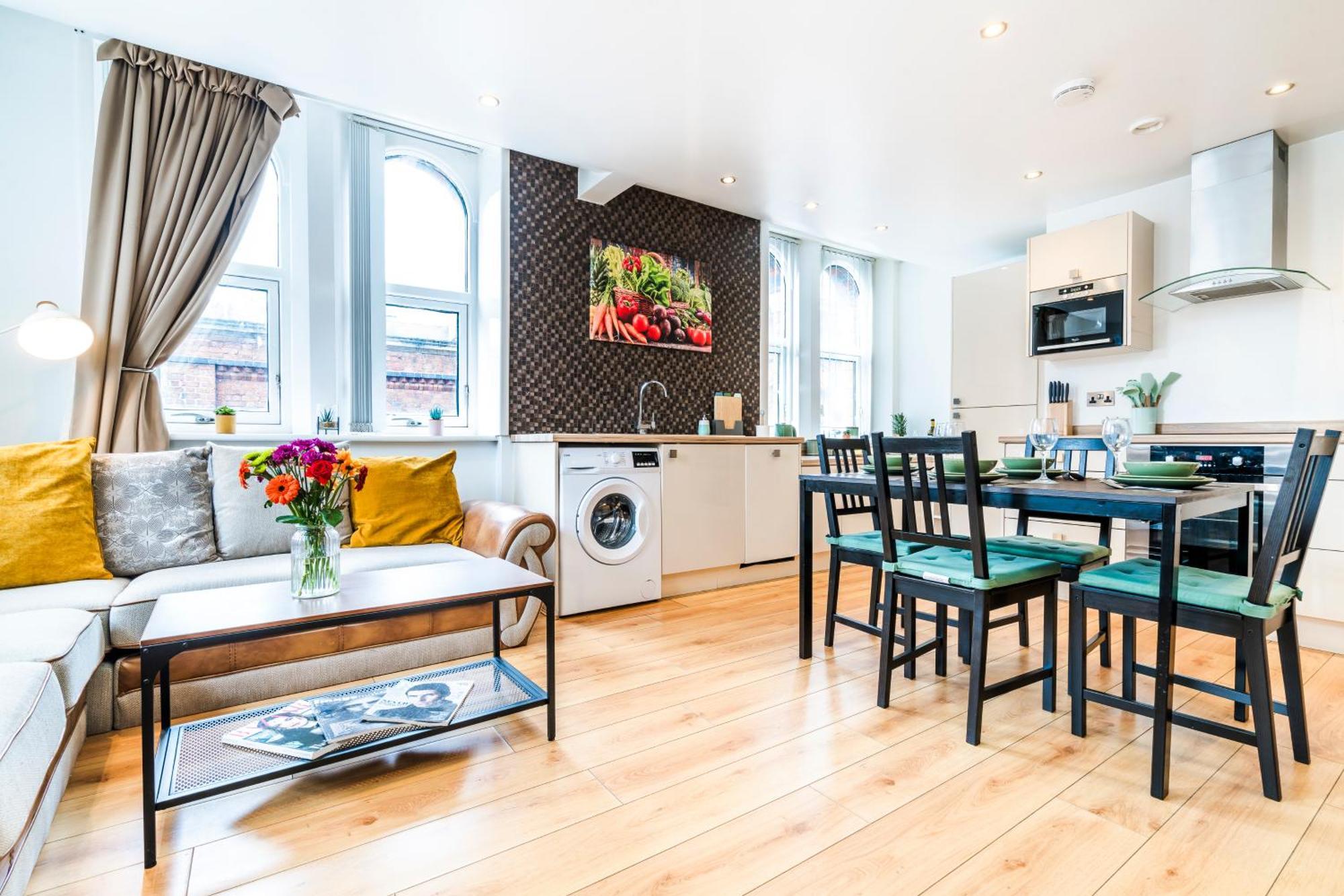 ליברפול Cavern Quarters, Beautiful Two Bedroom City Centre Apartment By Garudy Serviced Apartments And Short Lets - Perfect For Longer Stays מראה חיצוני תמונה