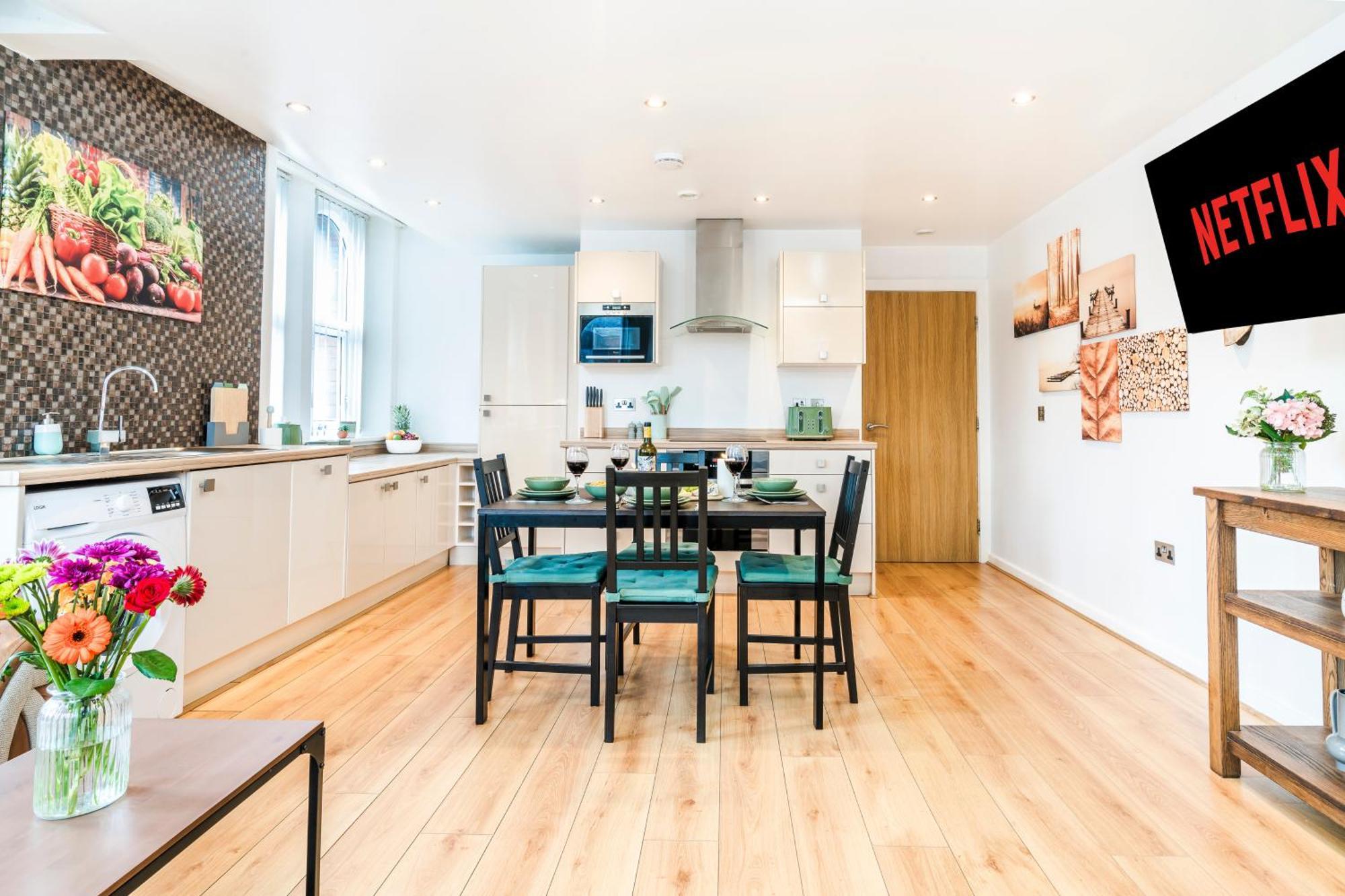 ליברפול Cavern Quarters, Beautiful Two Bedroom City Centre Apartment By Garudy Serviced Apartments And Short Lets - Perfect For Longer Stays מראה חיצוני תמונה