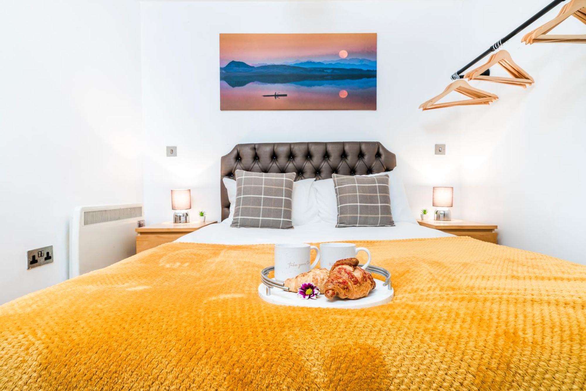 ליברפול Cavern Quarters, Beautiful Two Bedroom City Centre Apartment By Garudy Serviced Apartments And Short Lets - Perfect For Longer Stays מראה חיצוני תמונה