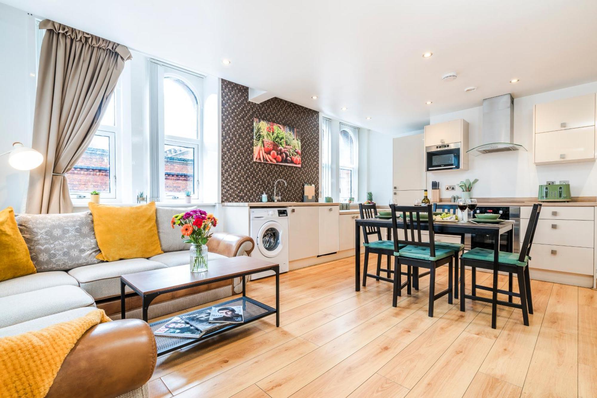 ליברפול Cavern Quarters, Beautiful Two Bedroom City Centre Apartment By Garudy Serviced Apartments And Short Lets - Perfect For Longer Stays מראה חיצוני תמונה