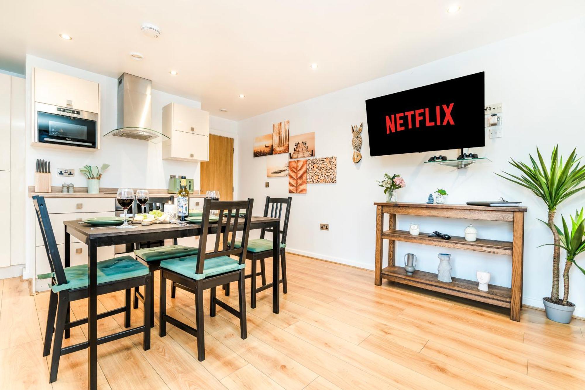 ליברפול Cavern Quarters, Beautiful Two Bedroom City Centre Apartment By Garudy Serviced Apartments And Short Lets - Perfect For Longer Stays מראה חיצוני תמונה