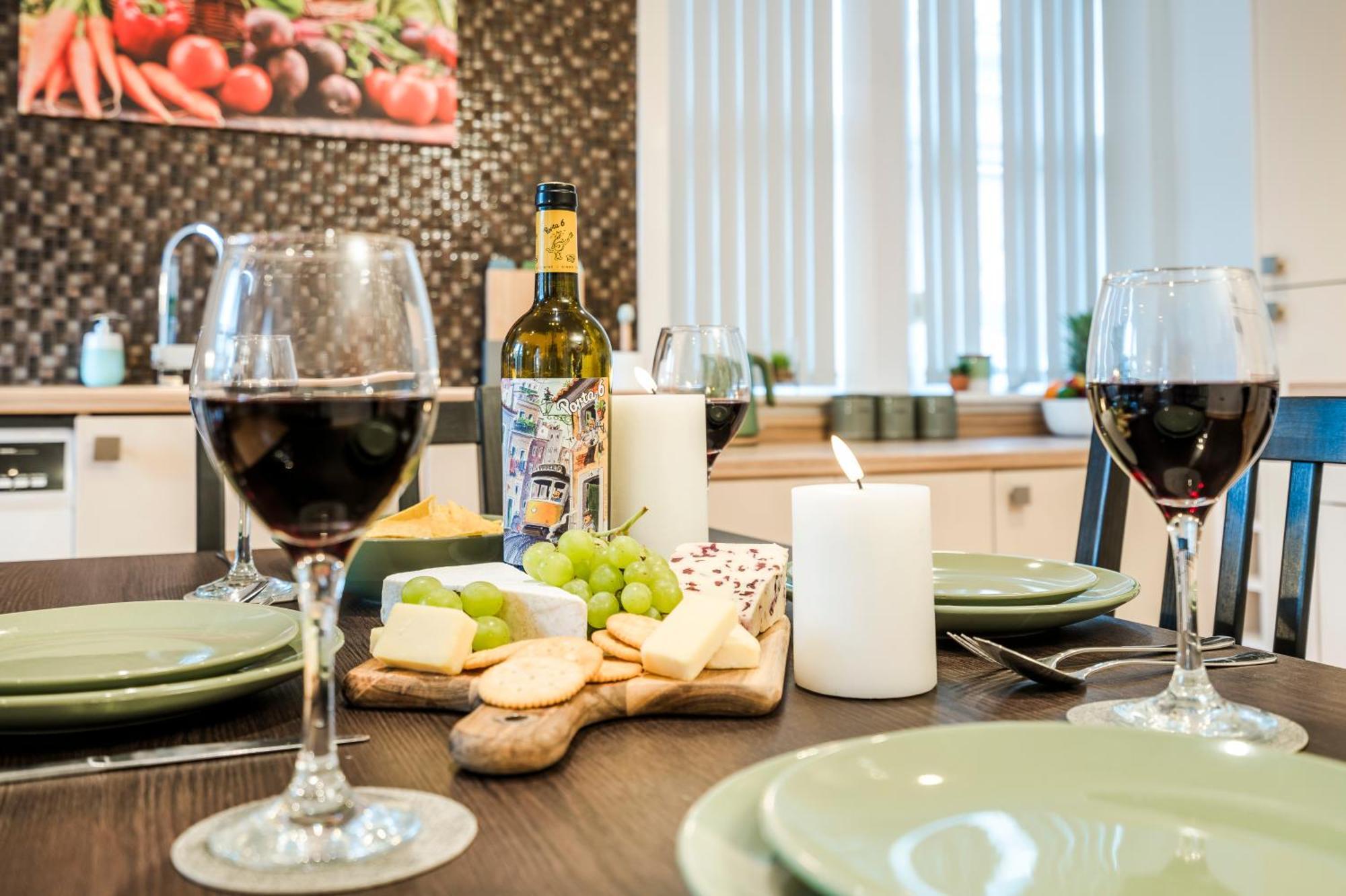 ליברפול Cavern Quarters, Beautiful Two Bedroom City Centre Apartment By Garudy Serviced Apartments And Short Lets - Perfect For Longer Stays מראה חיצוני תמונה